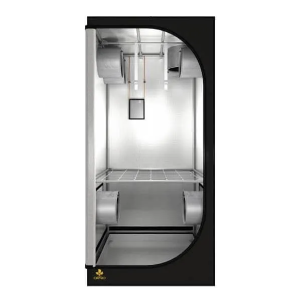 /public/media/secret-jardin-3x3x6-2.webp